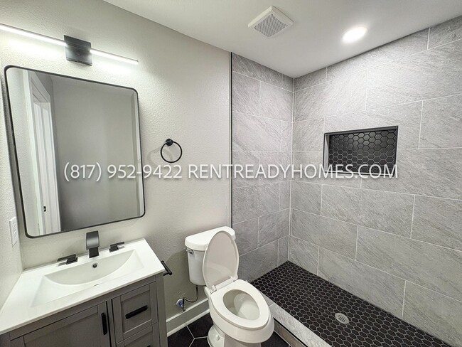 Building Photo - 6334 Feldspar St