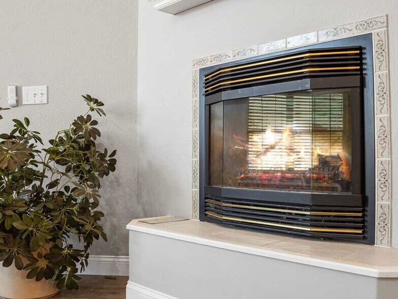 Building Photo - 403 Willington Ln