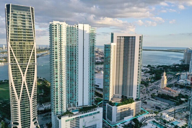 Building Photo - 888 Biscayne Blvd