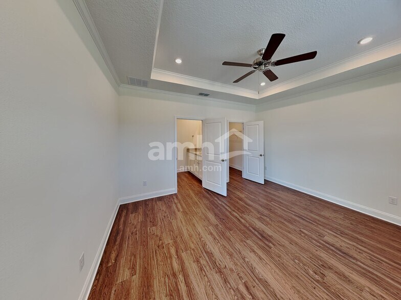 Building Photo - 253 Onate Cir