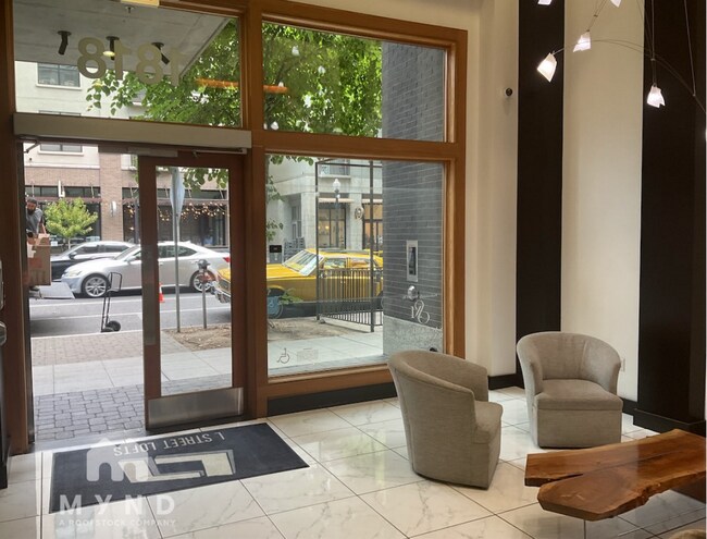 Building Photo - 1818 L St