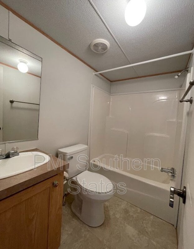 Building Photo - 1374 Meadowlark Ln