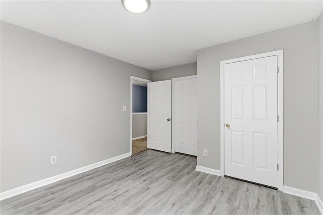 Building Photo - 1145 Grace Dr