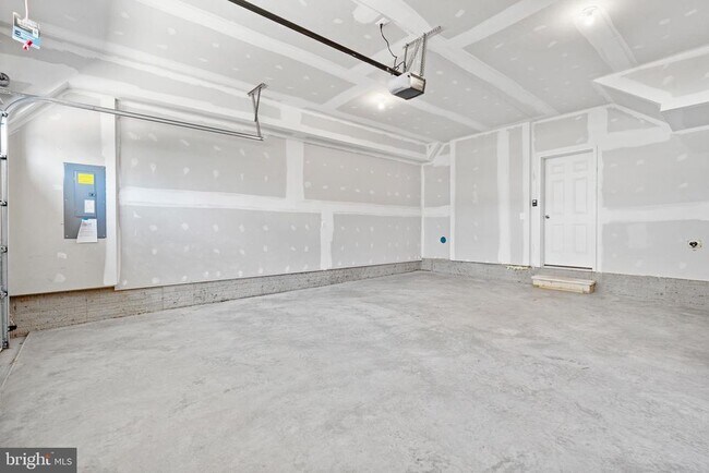 Building Photo - 5892 Bella Marie Wy