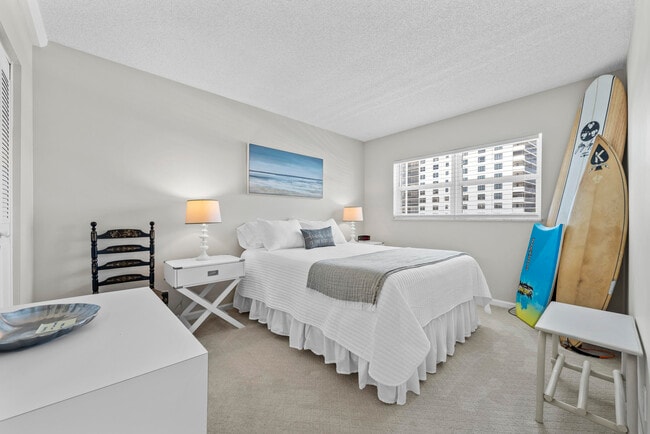 Building Photo - 3300 S Ocean Blvd