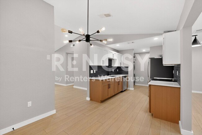 Building Photo - 1408 Seely St