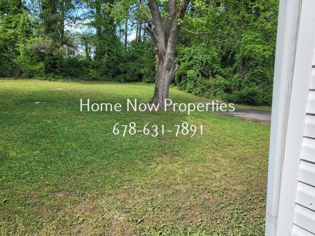 Building Photo - 3BR/2BA Home | Huge Private Lot + Deck | F...