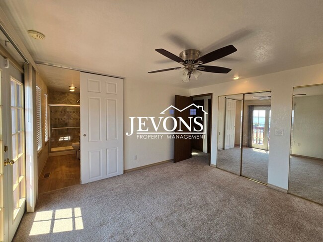 Building Photo - Lovely 3-bedroom home with fully equipped ...