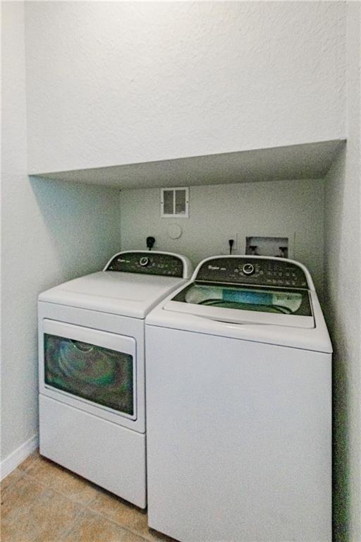 Laundry 1st floor - 9150 NW 40th Pl