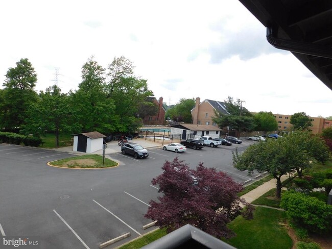 Building Photo - 206 Park Terrace Ct SE