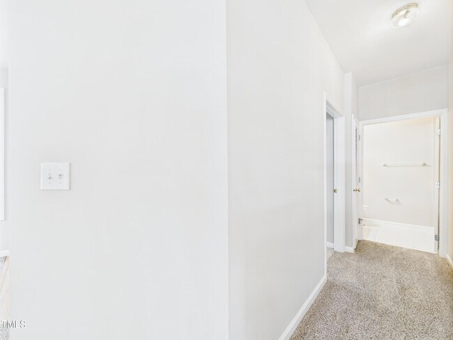 Building Photo - 2111 Kudrow Ln
