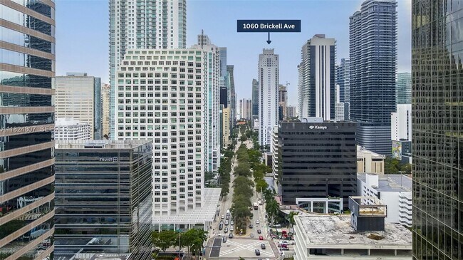 Building Photo - 1060 Brickell Ave