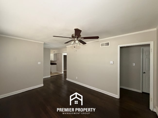 Building Photo - 1731 Capri Rd