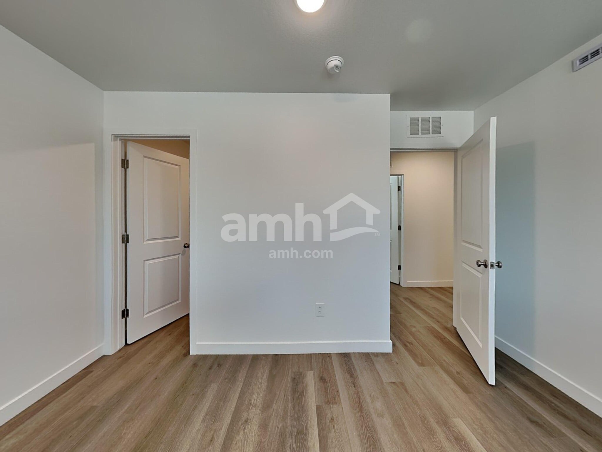 Building Photo - 4531 S 97th Dr