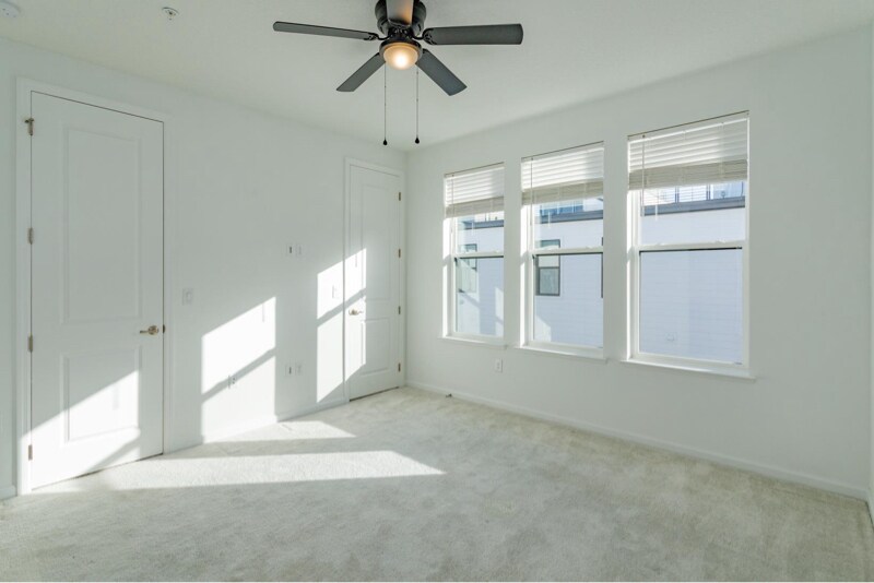 Building Photo - 2353 Brix St