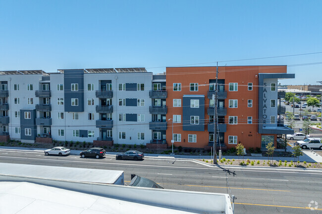 Building Photo - Salvator Apartments
