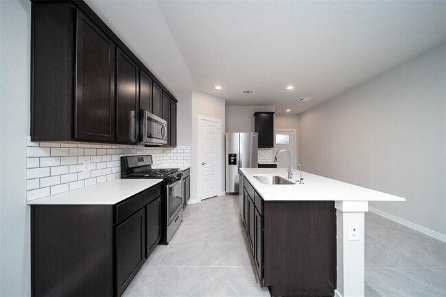 Building Photo - 7411 Victoria Brook Trace
