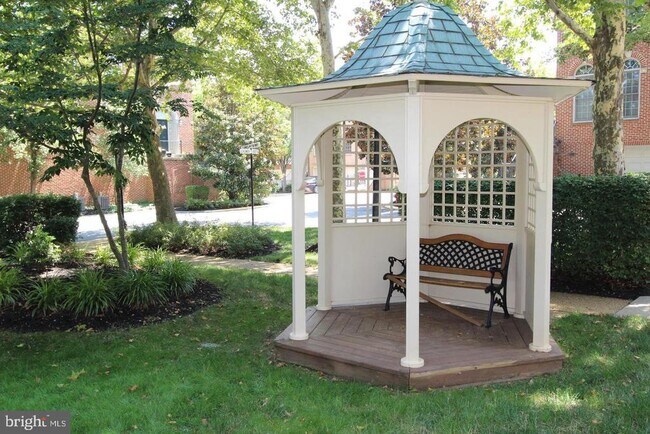 Building Photo - 10502 James Wren Way