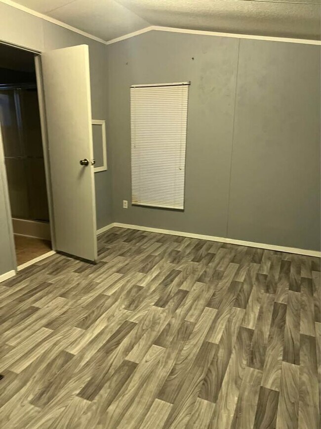 Building Photo - 3410 S Henderson Blvd