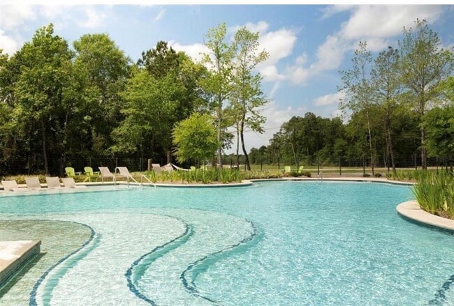 Building Photo - 16314 Apache Wds Wy