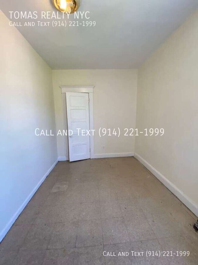 Building Photo - 121 Yonkers Ave