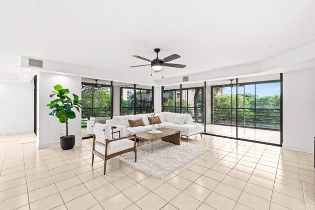 Building Photo - 7201 Promenade Dr