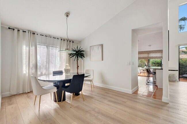 Building Photo - 22728 Caravelle Cir