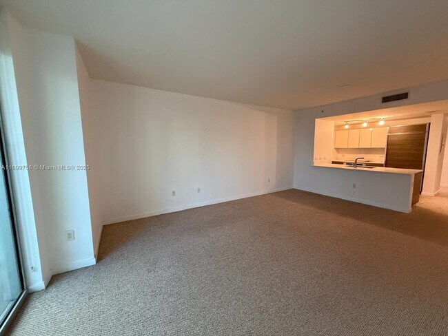 Building Photo - 1100 S Miami Ave