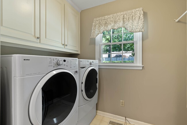 Building Photo - 4713 Joseph-Michael Ct