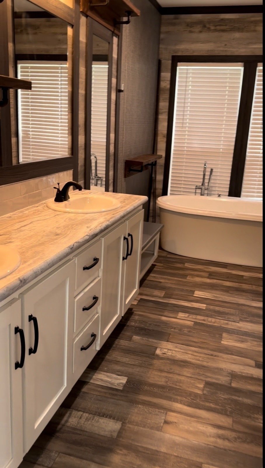 Building Photo - 9511 Red Maple Dr