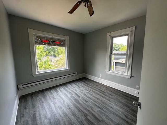 Building Photo - 3551 2nd St NE