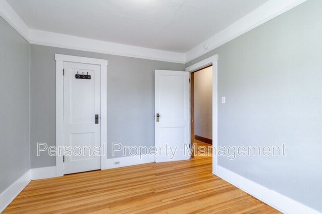 Building Photo - 3100 H St