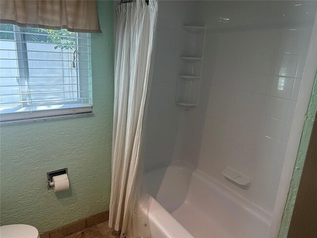 Building Photo - 10845 Del Prado Dr E