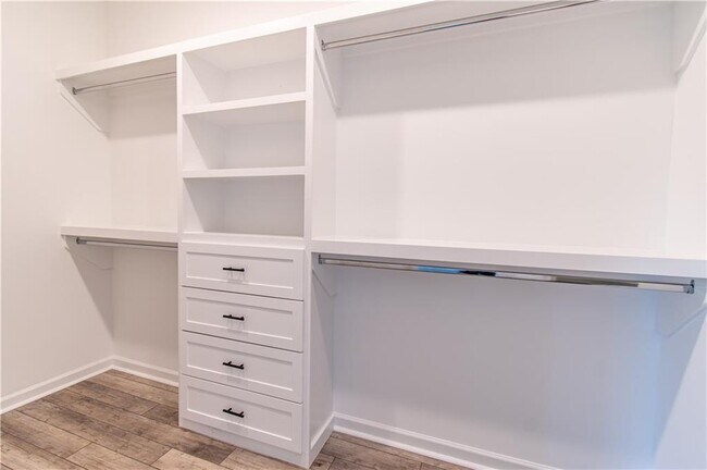 Building Photo - 115 Pinto Ln