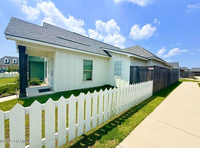 Building Photo - 110 Bozeman Trl