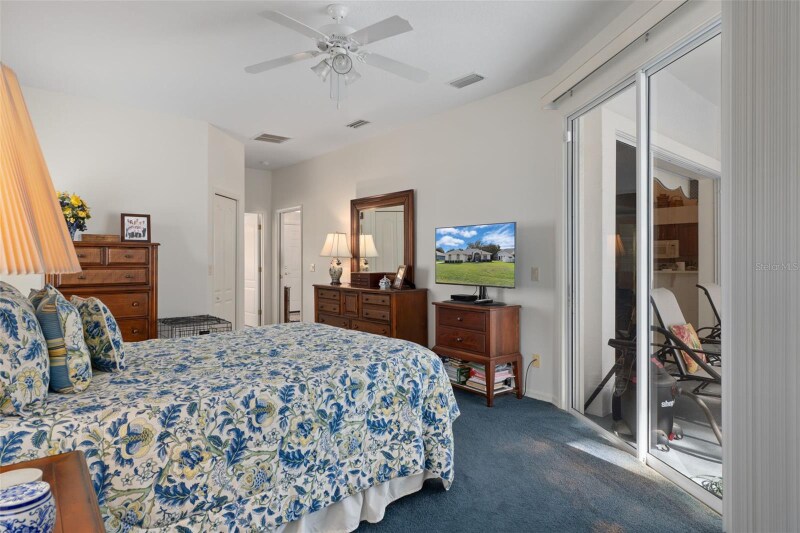 Building Photo - 2786 N Canterbury Lake Dr