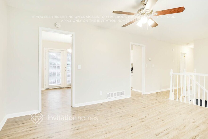 Building Photo - 1588 Hampshire Pl