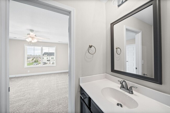 Building Photo - Two Bedroom with Garage!