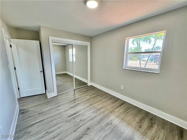 Building Photo - 531 99th Ave N