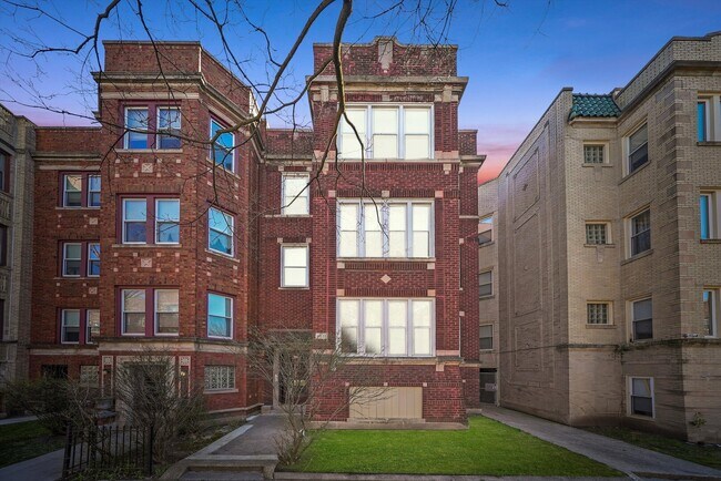 Building Photo - 6833 S Merrill Ave