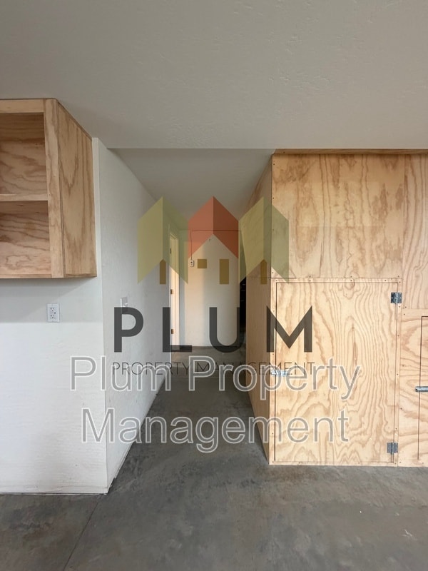 Building Photo - 5838 Upper Woodchuck