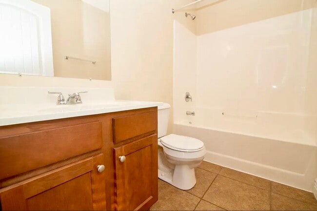 Building Photo - 300 Rylee Cir