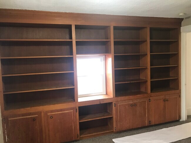 Building Photo - 2822 4th St NW