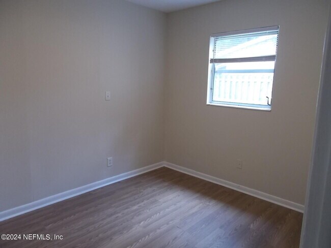 Building Photo - 5730 Cruz Rd