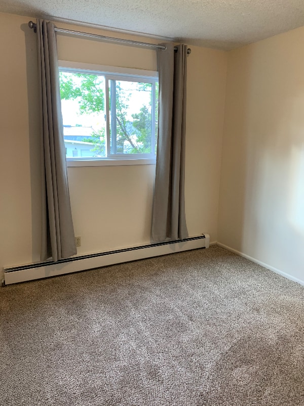 Building Photo - 1028 Longstaff St