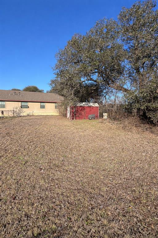 Building Photo - 112 Ave O