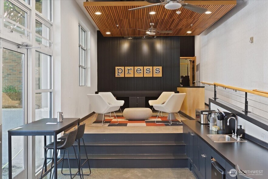 Building Photo - 1610 Belmont Ave