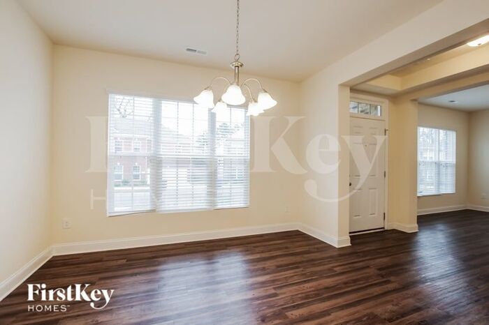 Building Photo - 9842 Maywine Cir
