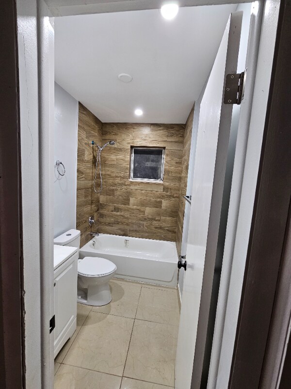 Building Photo - 5740 NW 11th St