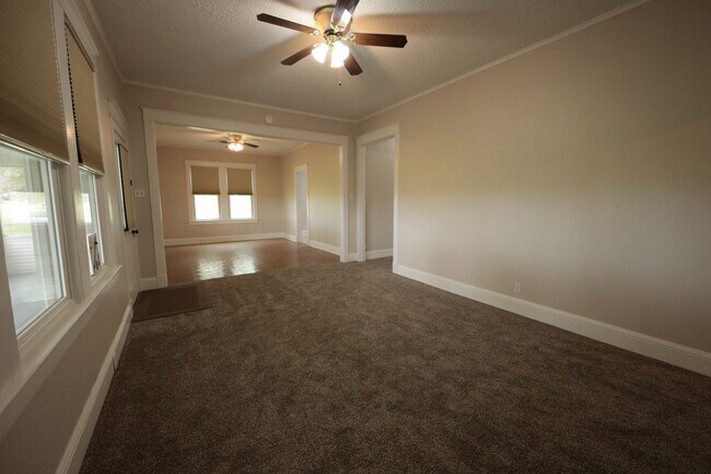 Building Photo - 2389 CR 158